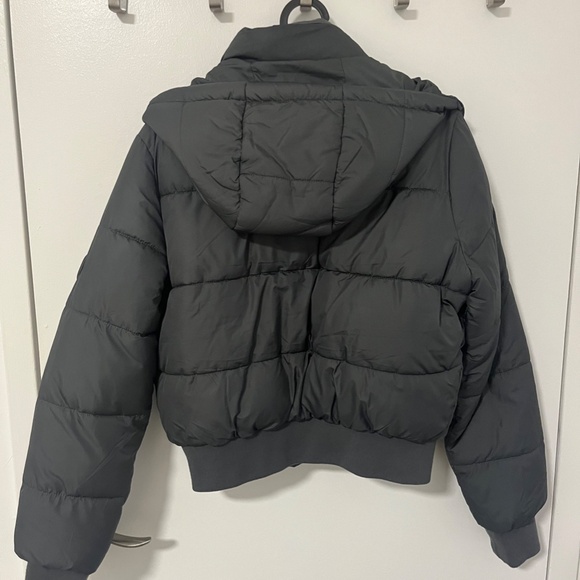 Hollister Ultimate Bomber Puffer Jacket | Size XS - Picture 2 of 4